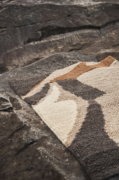Hand Woven Area Rug "Stone"